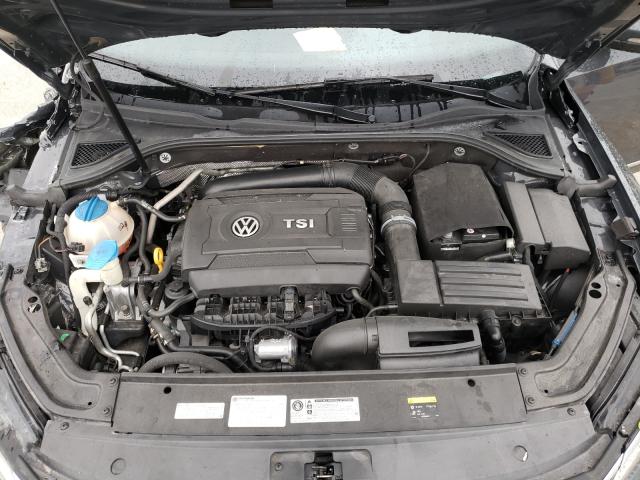2017 VOLKSWAGEN PASSAT R-L 1VWDT7A32HC085327