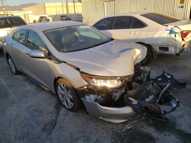 VIN 1G1RD6S56JU153735 2018 Chevrolet Volt, Premier no.1