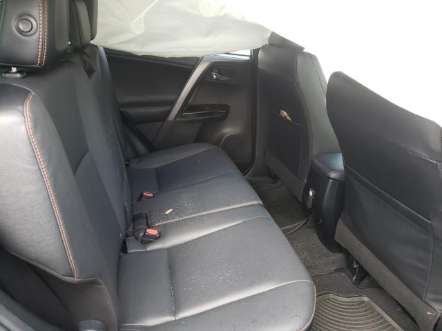 2018 TOYOTA RAV4 SE JTMNFREV2JJ171213
