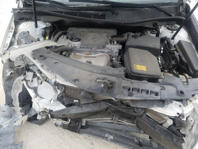  TOYOTA CAMRY 2014 Белый