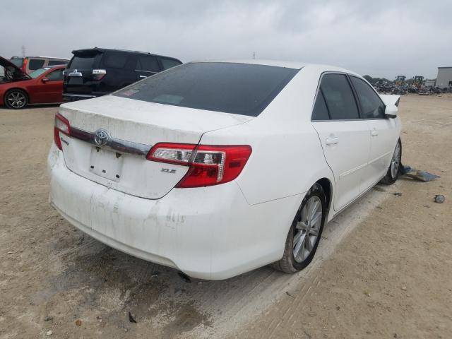  TOYOTA CAMRY 2014 Белый