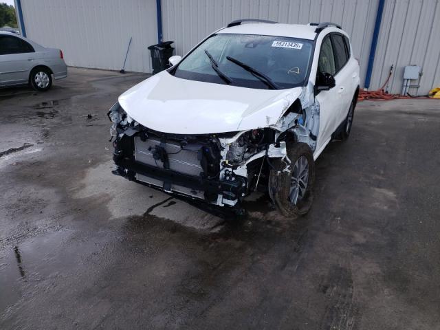2018 TOYOTA RAV4 HV LE JTMRJREV1JD234462
