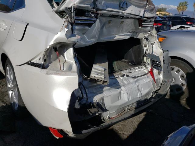 2016 LEXUS IS 200T JTHBA1D29G5009735