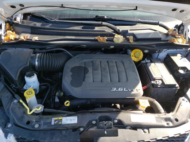 2017 DODGE GRAND CARA 2C4RDGCG8HR686769
