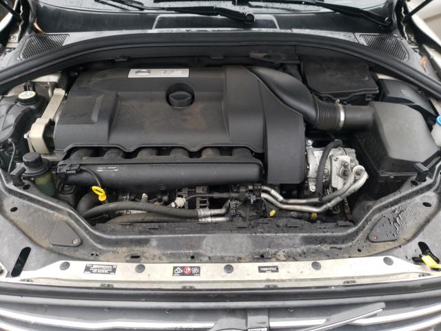 2015 VOLVO XC60 T6 PR YV4902RK1F2717542