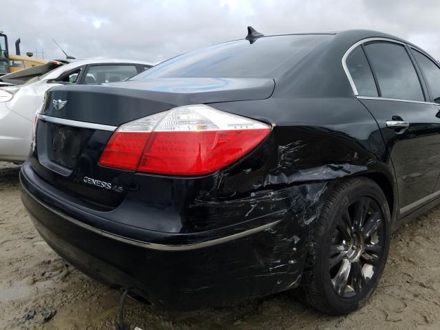 2011 HYUNDAI GENESIS 4. KMHGC4DF6BU125409
