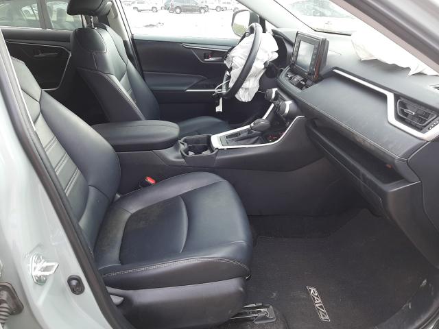 2020 TOYOTA RAV4 XLE P 2T3C1RFV2LW071041