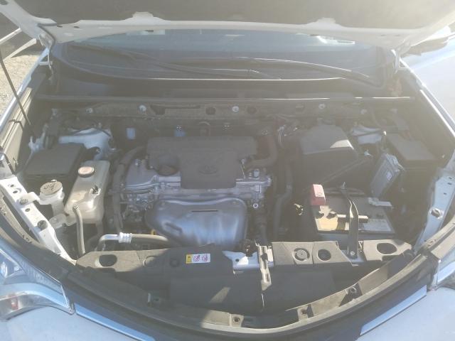 2018 TOYOTA RAV4 ADVEN JTMRFREV9JD258221