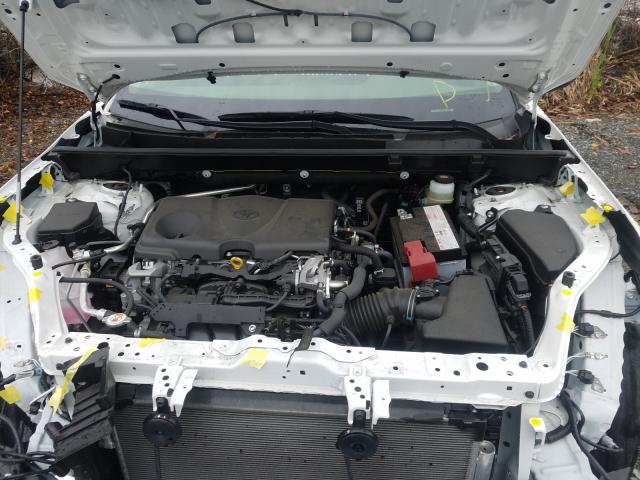 2019 TOYOTA RAV4 XLE P JTMA1RFV3KD510833