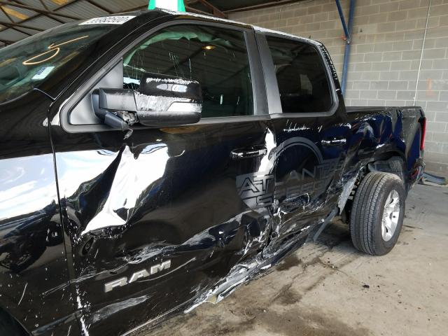 2019 RAM 1500 BIG H 1C6RREBT3KN582092
