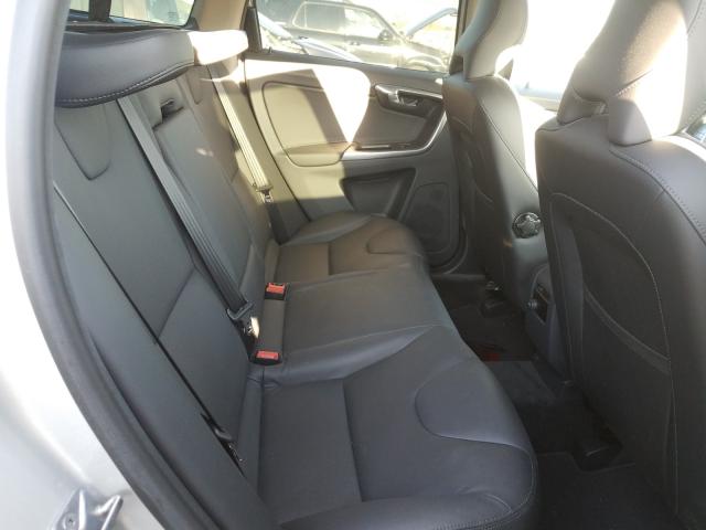 2015 VOLVO XC60 T6 PR - YV4902RC0F2583891