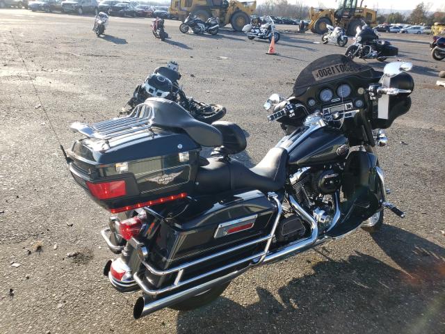 2010 HARLEY-DAVIDSON FLHTCU 1HD1FC419AB610880