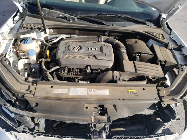 2017 VOLKSWAGEN PASSAT R-L 1VWDT7A31HC075999