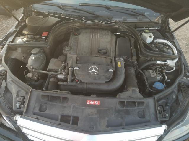2013 MERCEDES-BENZ C250 WDDGF4HBXDR258446