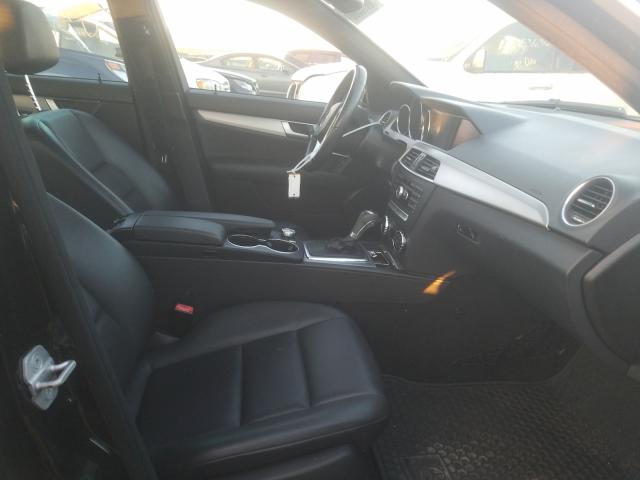 2013 MERCEDES-BENZ C250 WDDGF4HBXDR258446