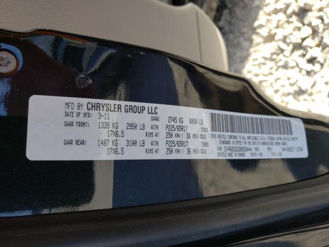 2011 VOLKSWAGEN ROUTAN SEL 2V4RW5DG2BR658444