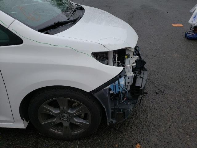 2018 TOYOTA SIENNA SE 5TDXZ3DC2JS927168