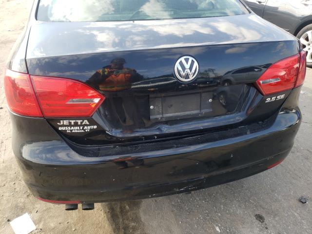 2011 VOLKSWAGEN JETTA SE 3VWDZ7AJ4BM013029