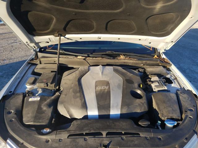 2013 HYUNDAI GENESIS 3. KMHGC4DD5DU258101