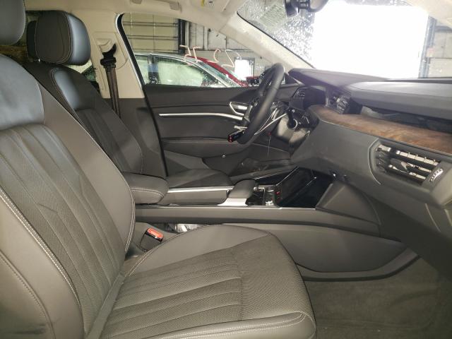 2019 AUDI E-TRON PRE WA1LABGE7KB021727