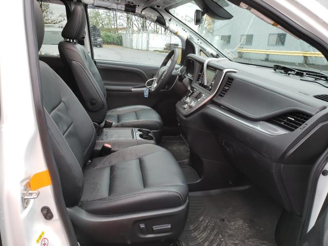 2018 TOYOTA SIENNA SE 5TDXZ3DC2JS927168