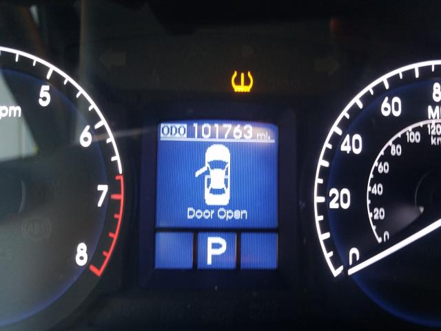 2013 HYUNDAI GENESIS 3. KMHGC4DD5DU258101