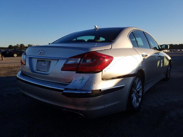 2013 HYUNDAI GENESIS 3. KMHGC4DD5DU258101