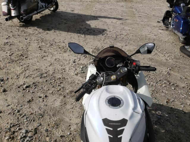 2017 SUZUKI GSX-R750 JS1GR7MAXH2101833