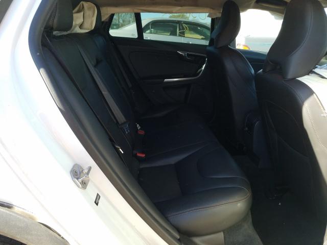 2015 VOLVO V60 CROSS YV4612HKXF1000595