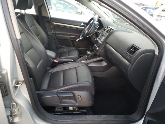 2010 VOLKSWAGEN JETTA LIMI 3VWAX7AJ5AM106990
