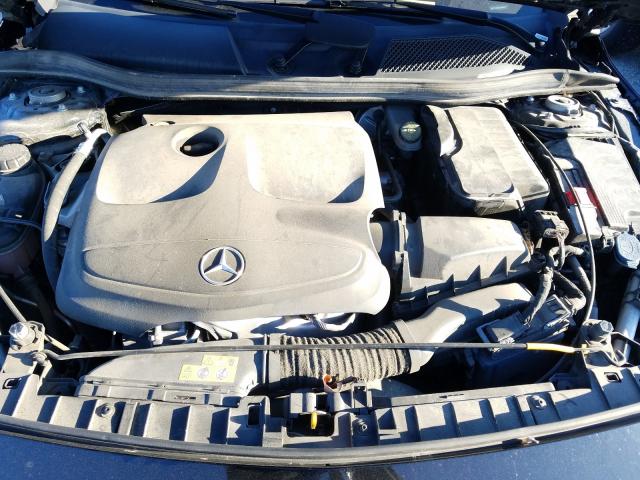2018 MERCEDES-BENZ GLA 250 4M WDCTG4GB1JJ386392