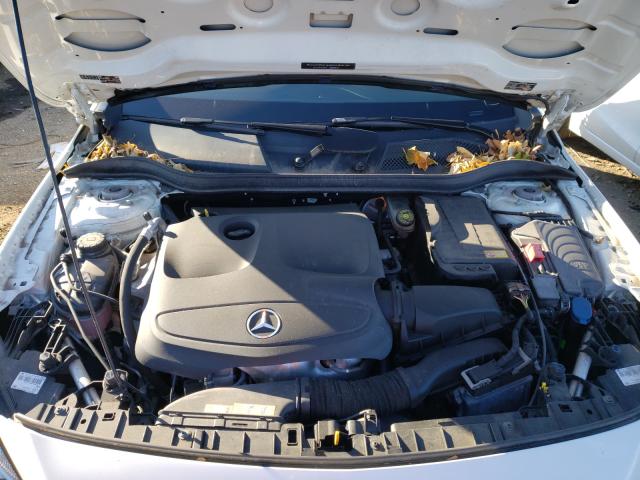 2015 MERCEDES-BENZ GLA 250 4M WDCTG4GB5FJ125919