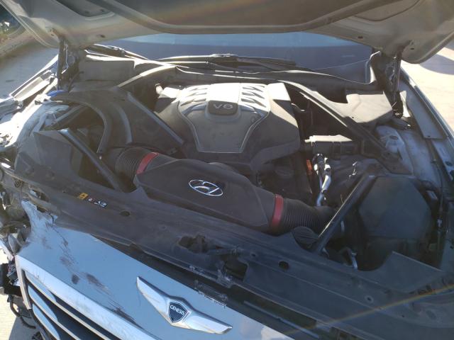 2015 HYUNDAI GENESIS 5. KMHGN4JF1FU085387
