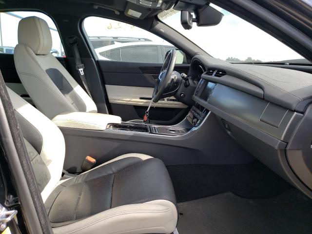 2016 JAGUAR XF S SAJBG4BV2GCY06842