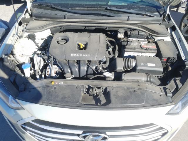 2017 HYUNDAI ELANTRA 5NPD74LF4HH182224
