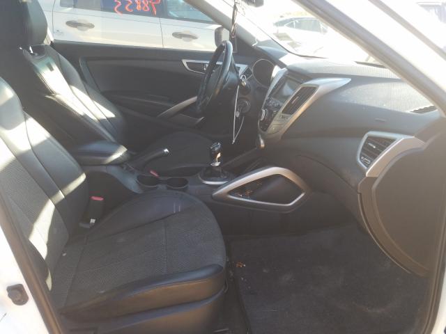 2013 HYUNDAI VELOSTER KMHTC6AD8DU163188