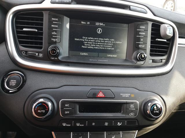 2019 KIA SORENTO EX 5XYPH4A59KG498558