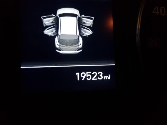 2019 HYUNDAI KONA SE KM8K1CAA4KU196935