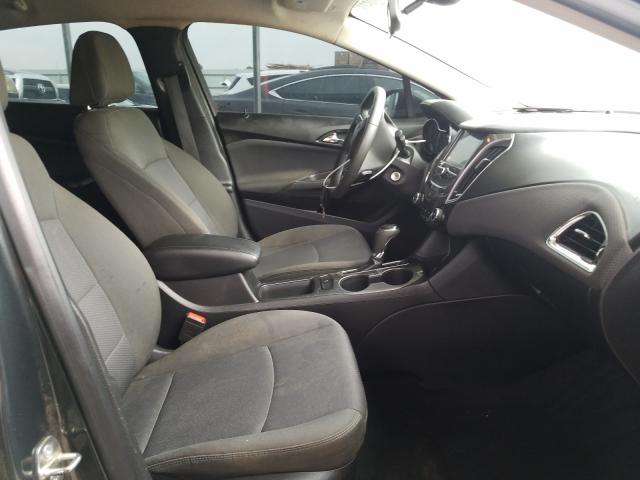 2018 CHEVROLET CRUZE LT - 1G1BE5SM5J7229069