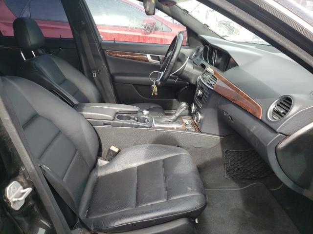 2014 MERCEDES-BENZ C 250 WDDGF4HB3EA943212