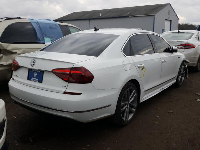 2017 VOLKSWAGEN PASSAT R-L 1VWDT7A38HC051778