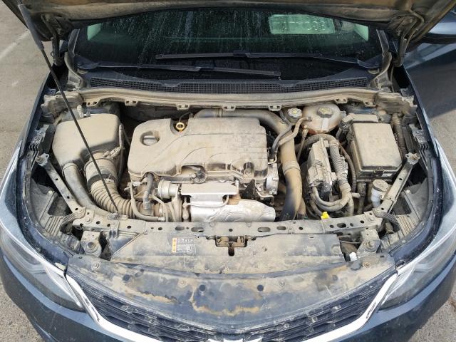 2018 CHEVROLET CRUZE LT - 1G1BE5SM5J7229069