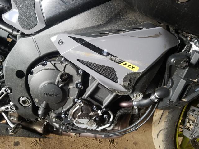 2017 YAMAHA FZ10 JYARN48E9HA000810