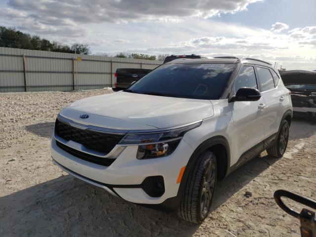 2021 KIA SELTOS S KNDEU2AA8M7049571