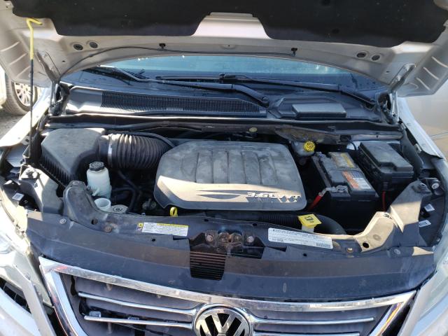 2011 VOLKSWAGEN ROUTAN SE 2V4RW3DGXBR691597