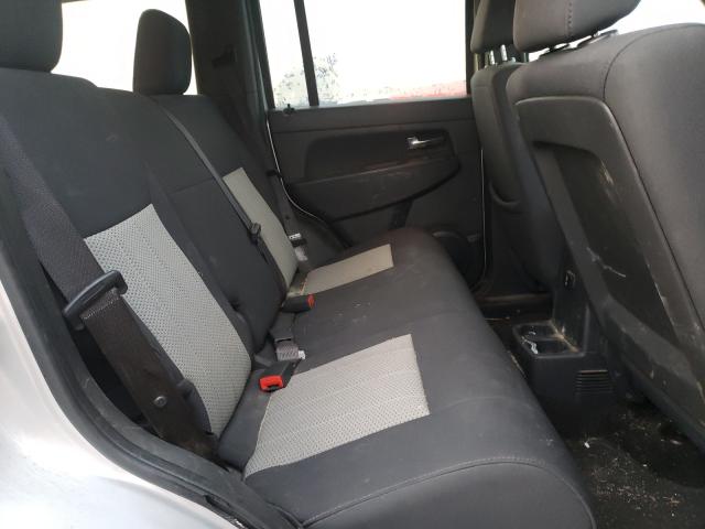 2010 JEEP LIBERTY 1J8GN28K89W558604