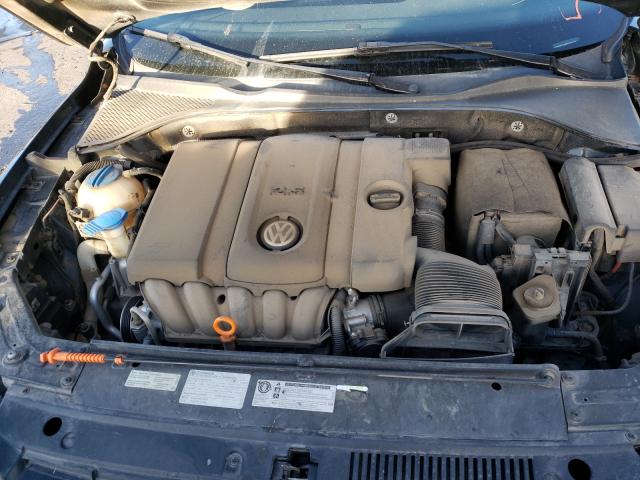 2013 VOLKSWAGEN PASSAT SE 1VWBP7A33DC001103