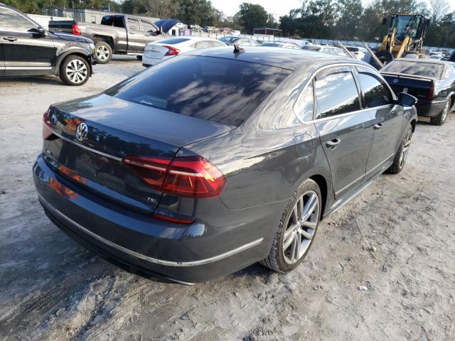 2017 VOLKSWAGEN PASSAT R-L 1VWDT7A39HC048811