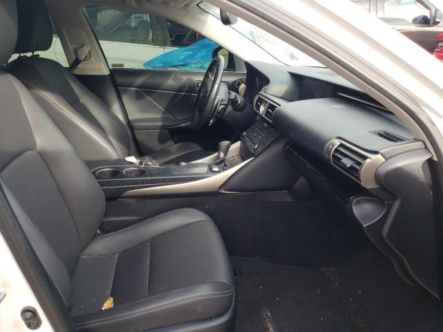 2016 LEXUS IS 200T JTHBA1D26G5013452