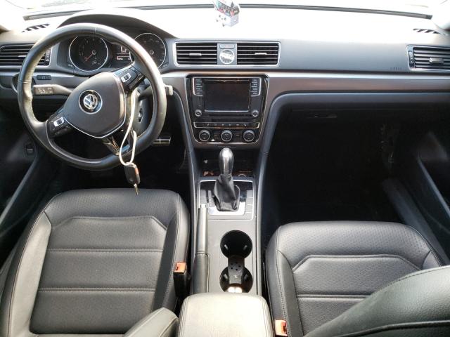 2017 VOLKSWAGEN PASSAT R-L 1VWDT7A39HC048811
